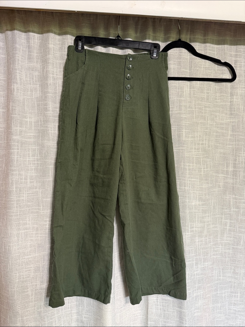 miami Olive Green Wide-Leg Button-Front Chinos